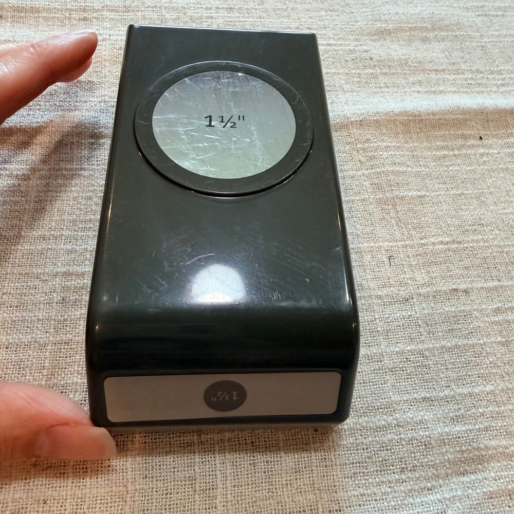 Stampin Up 1.5 Inch Circle Punch Large Round Paper Lever Craft Tool Black Gray